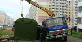 Женщину, самовольно захватившую землю в Хабаровске, выселили при помощи крана Александр Семенов, РИА AmurMedia